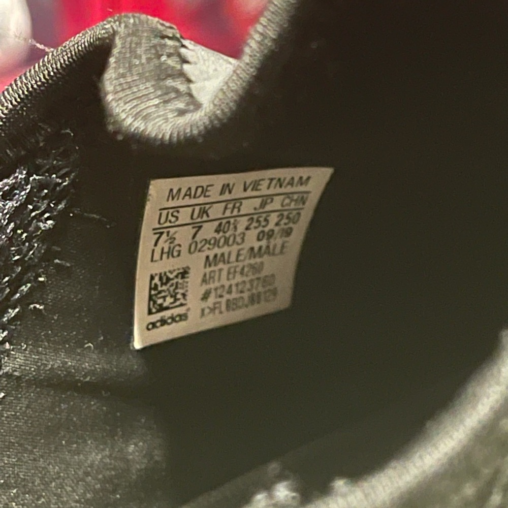 Adidas - Picture 6 of 8
